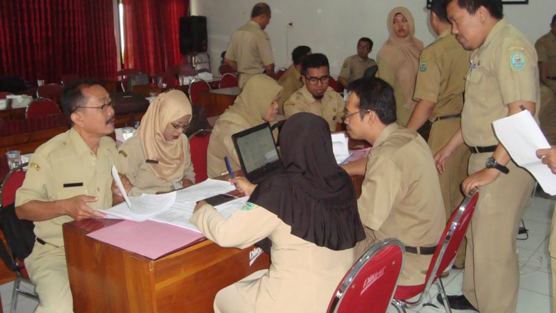 pelaksanaan evaluasi dan validasi