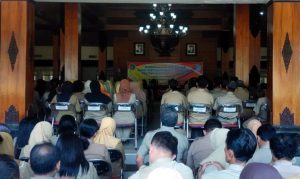 penyerahan sk kenaikan pangkat 2017